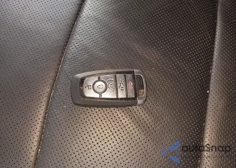 2023 Ford F-150 Lariat from USA, damaged, VIN 1FTFW1E55PKE86208